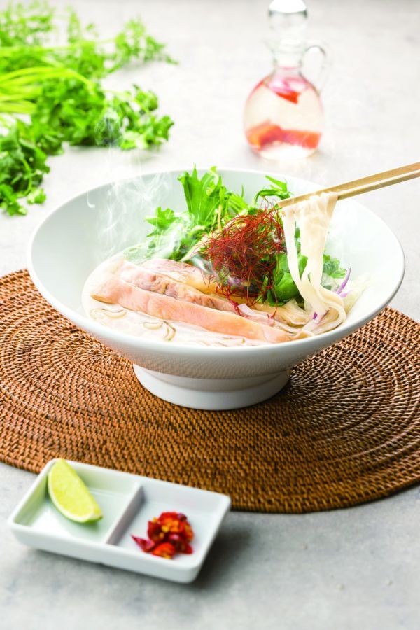 「鶏のふぉー」780円 麺大盛り1.5倍、替え玉各+150円