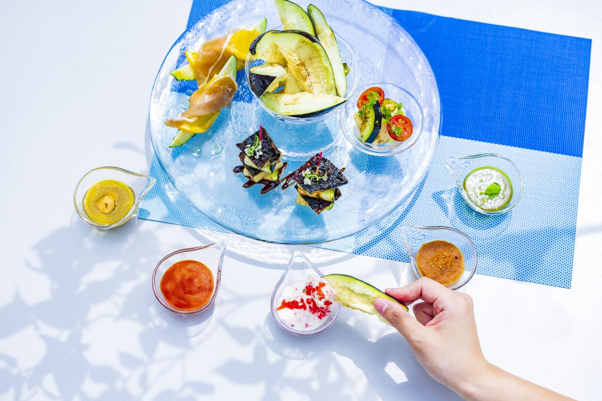 ディップソースは、バーニャカウダ、ロメスコ、