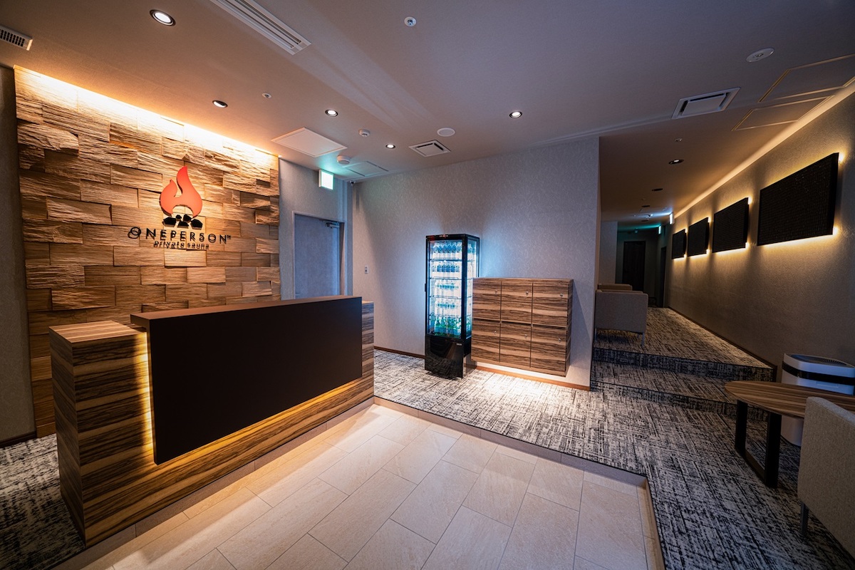 フロント／©︎ONEPERSON梅田