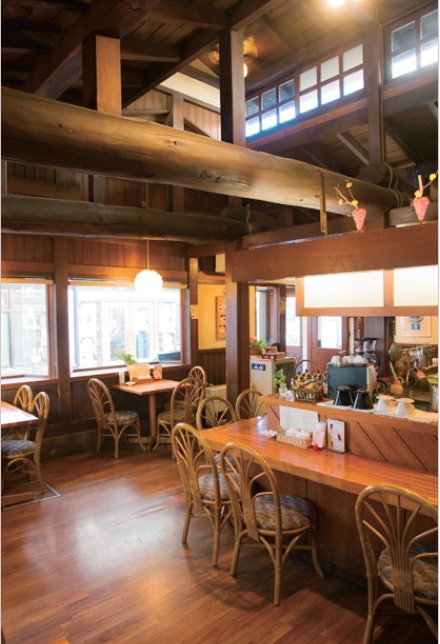 ぐーてらいぜ　店内