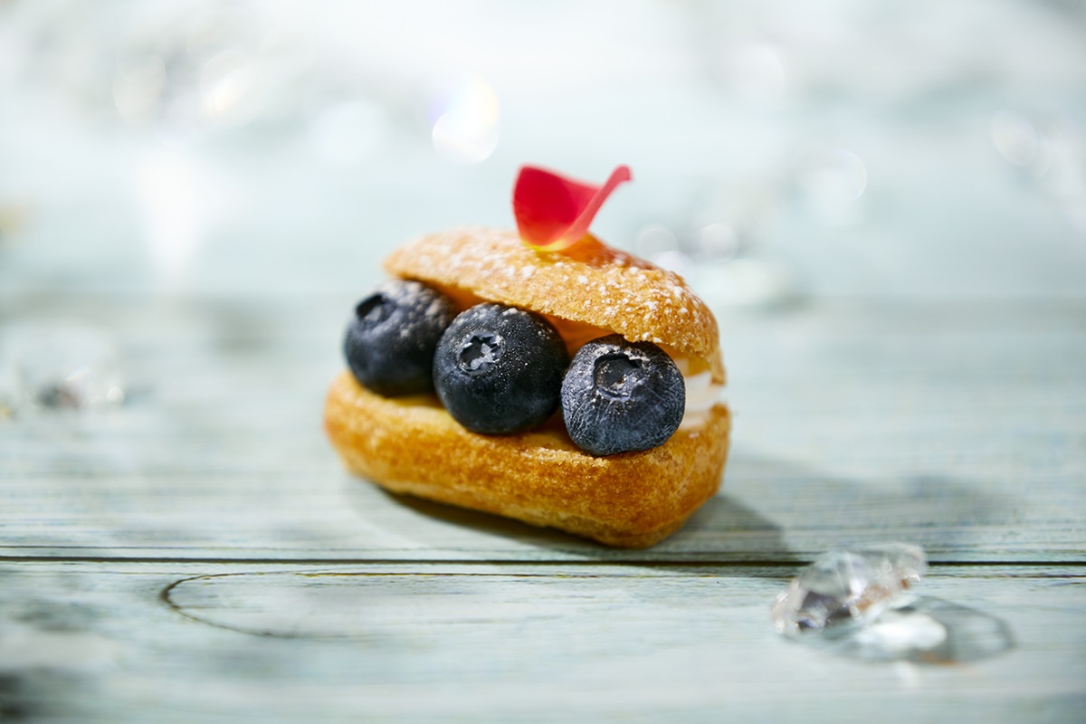 ブルーベリーエクレア