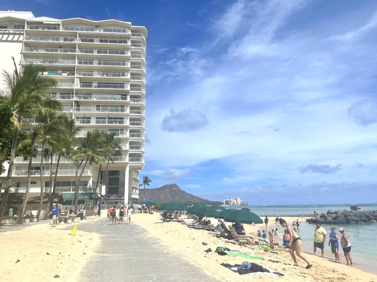 ホテルから徒歩5分以内のフォート・デルッシー・ビーチ・パーク前のビーチ