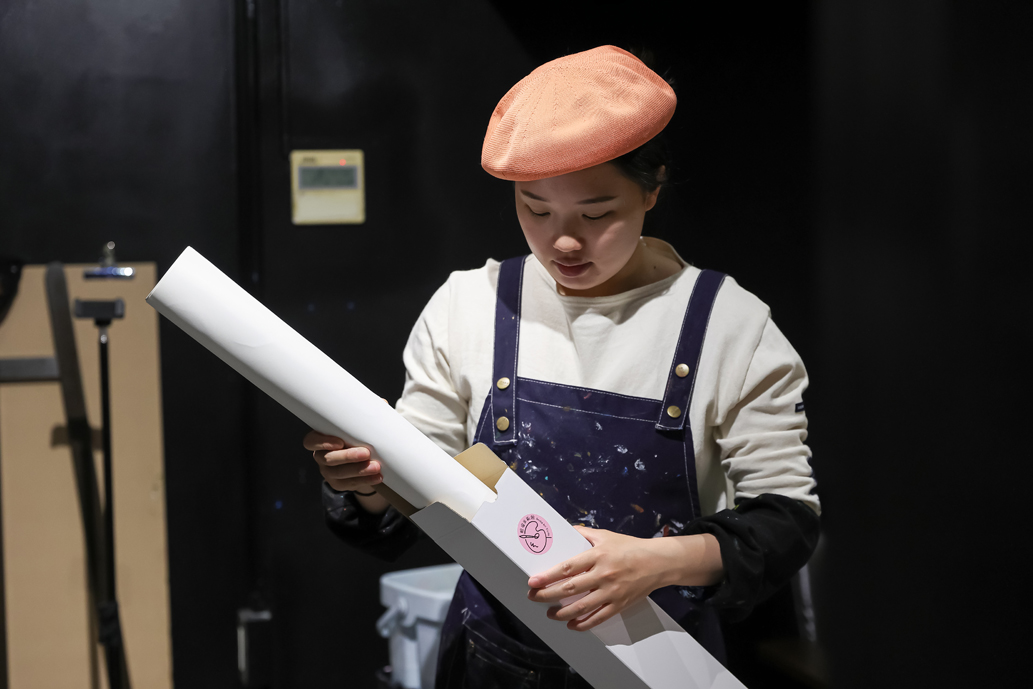 箱に入れて持ち帰るほか、お店での保管もできます