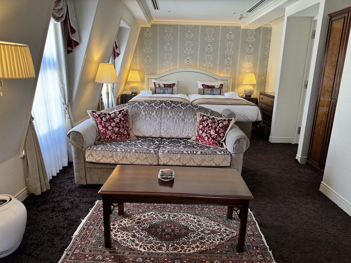 ネコ脚バスタブ付きの「プレジデンシャルツイン」