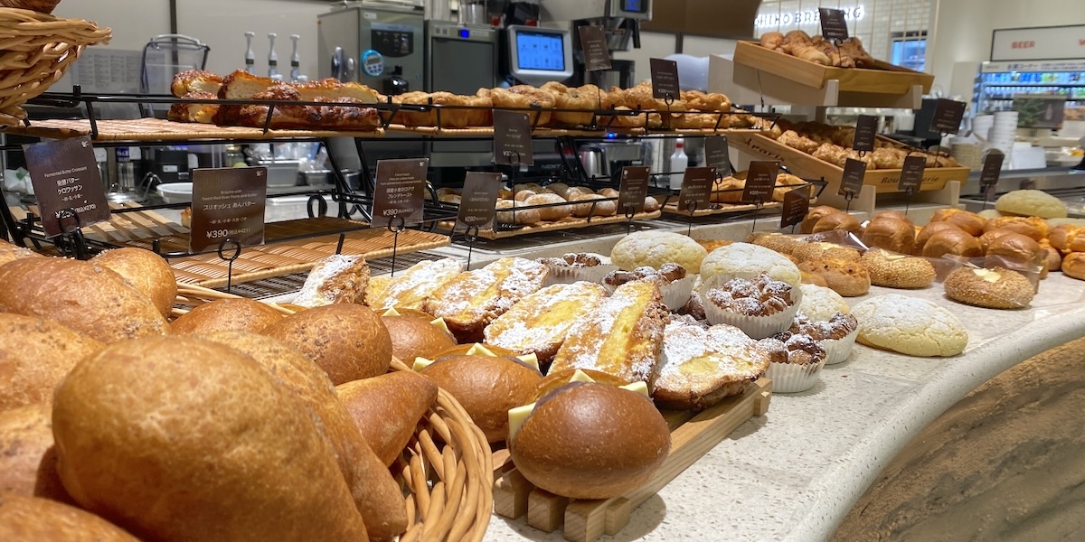 サンマルクの新業態ベーカリーカフェがNEWoMan新宿にオープン！国産小麦のもちもちロデヴサンドに注目