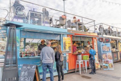 PIER5 大稲埕 碼頭河岸特区