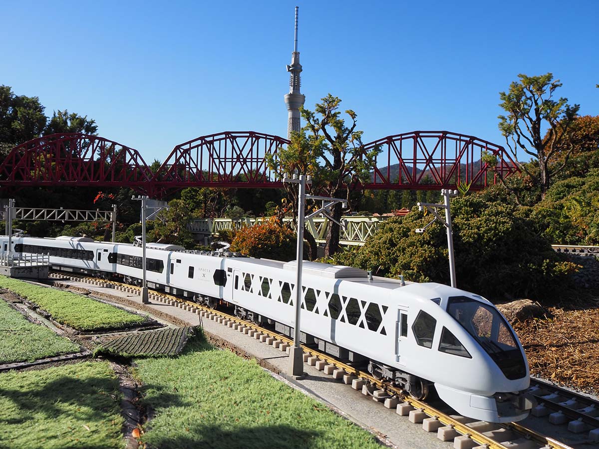 「東武ワールドスクウェア」のスペーシア X（日本）