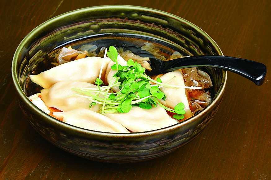 和の中　薬膳スープ餃子