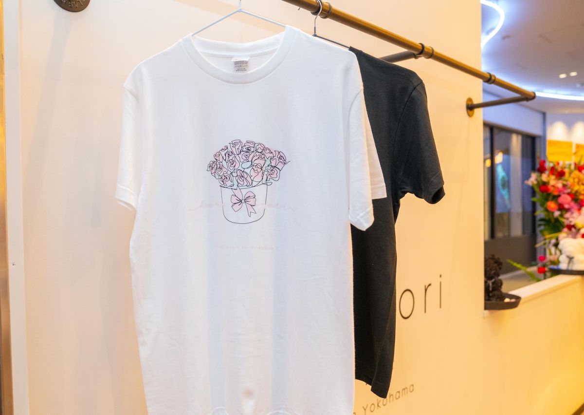 「オリジナルTシャツ」2970円