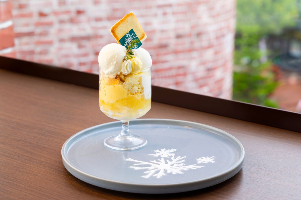 白い恋人パフェ1,800円