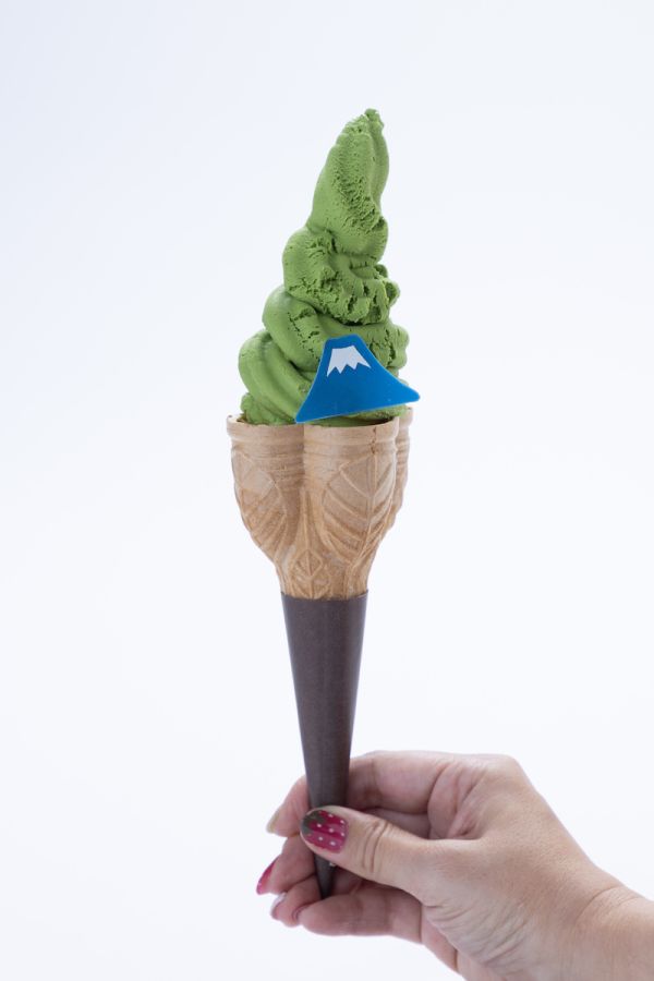 「ちょこっと富士山ジェラート」各650円