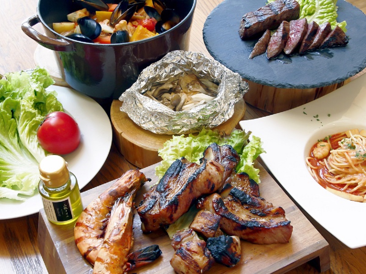 夕食「そらをあおぐ プレミアム海鮮BBQセット」料理例