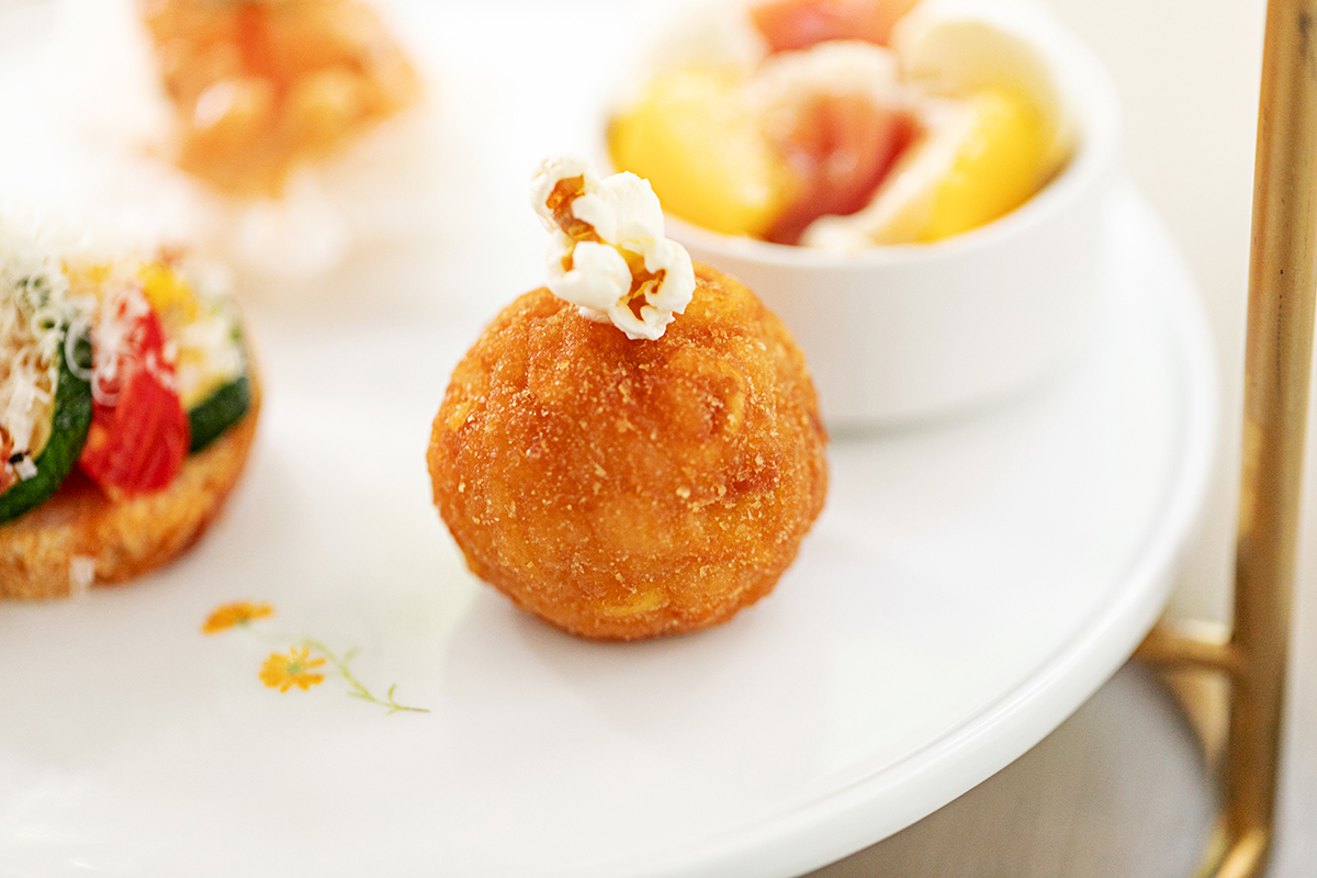 「とうもろこしのアランチーニ」