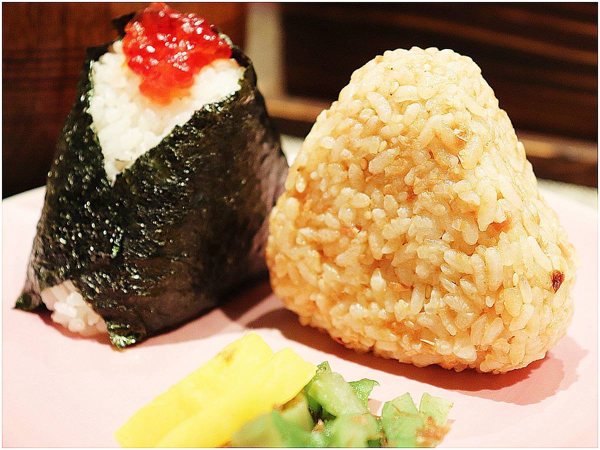 左から「高級すじこ」350円、「天白のおかか」210円