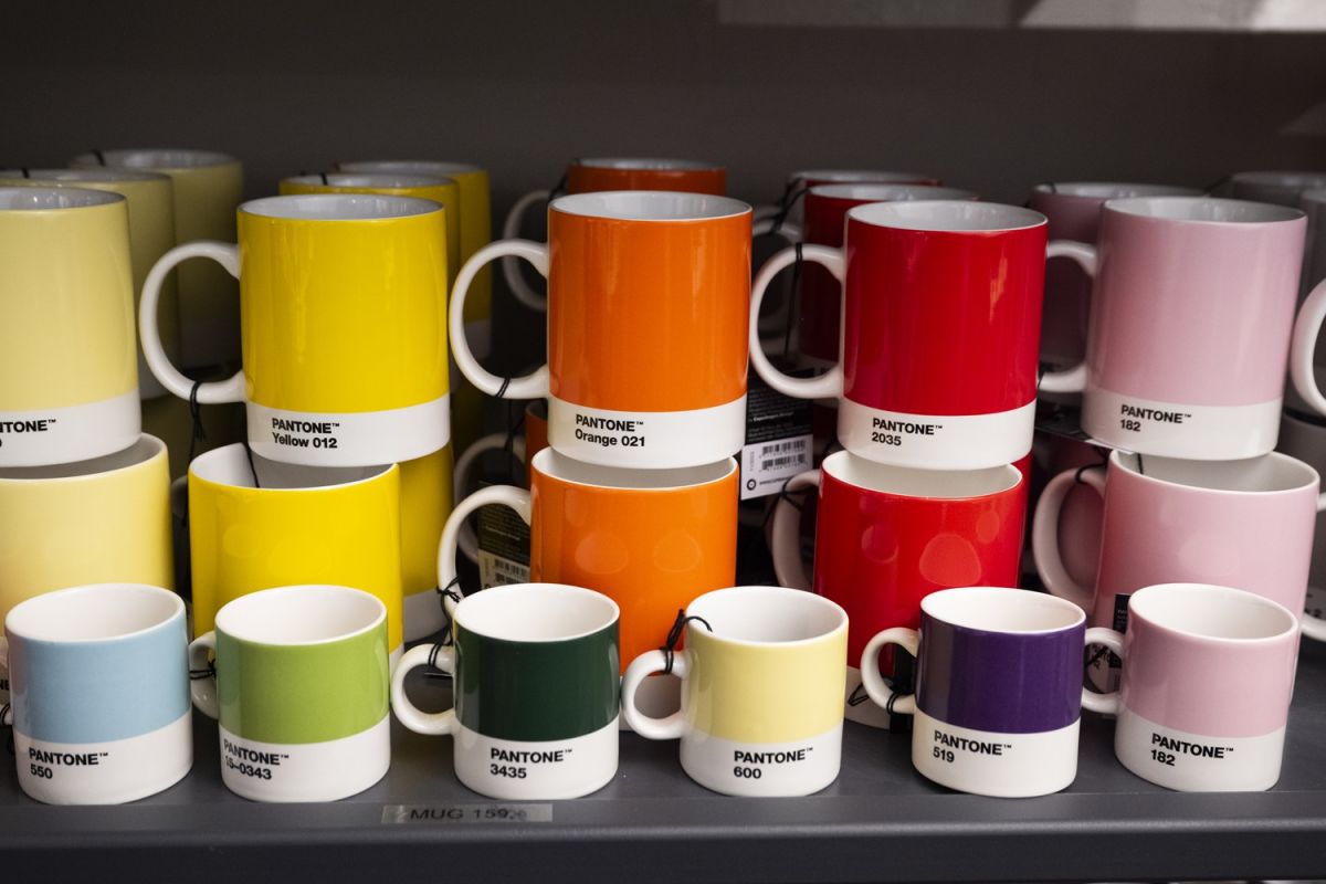 「コペンハーゲンデザイン」が手掛けた「パントン」のカップも！