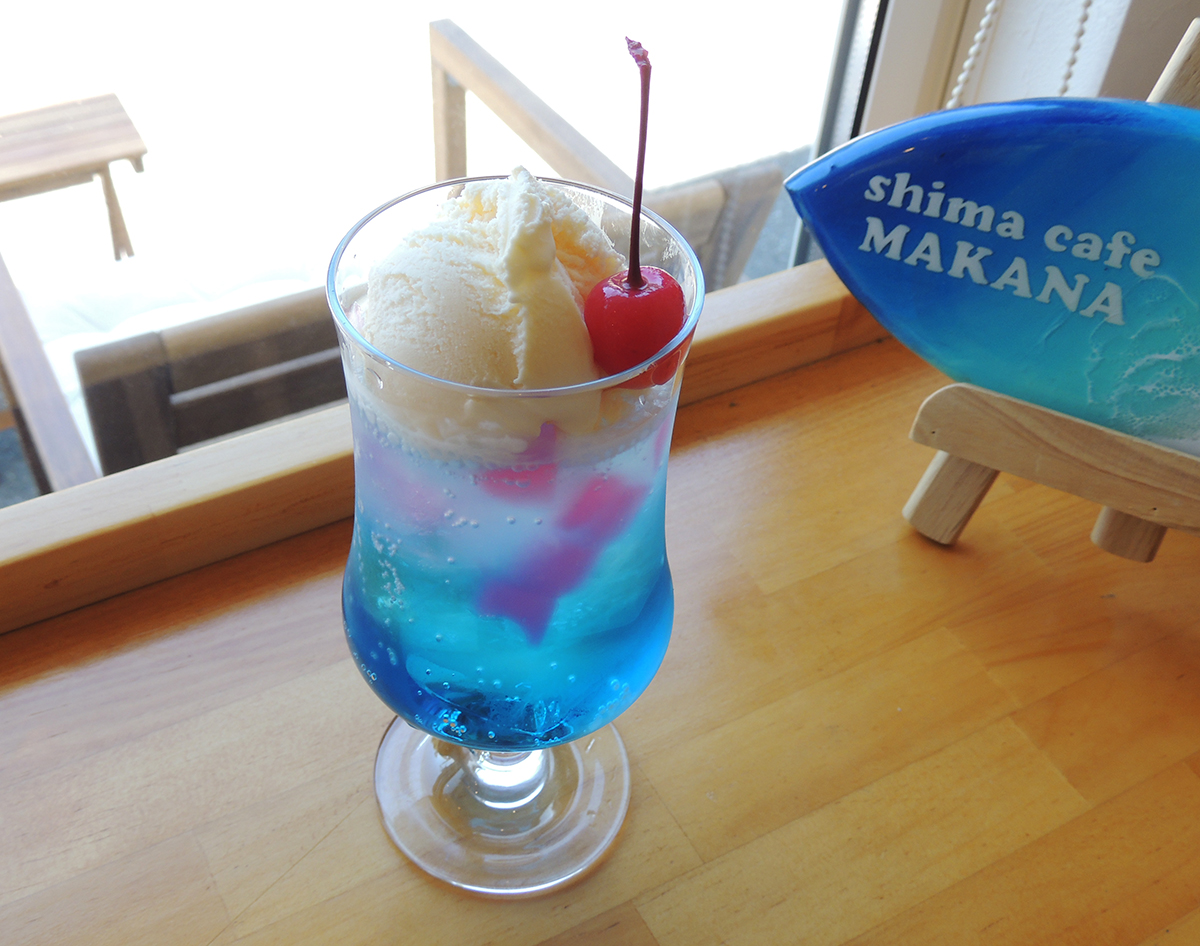 Shimaクリームソーダ900円