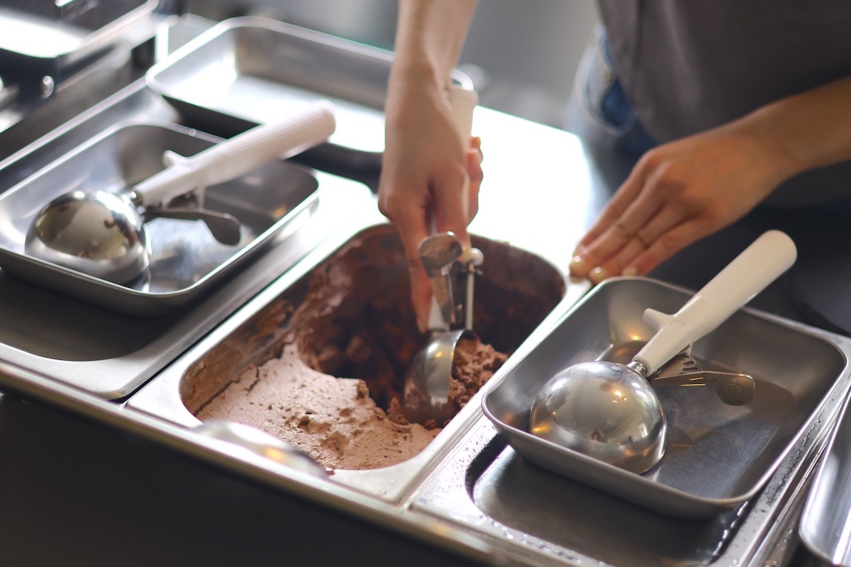 グラム数によって金額は変動（100g以上1gあたり4円）