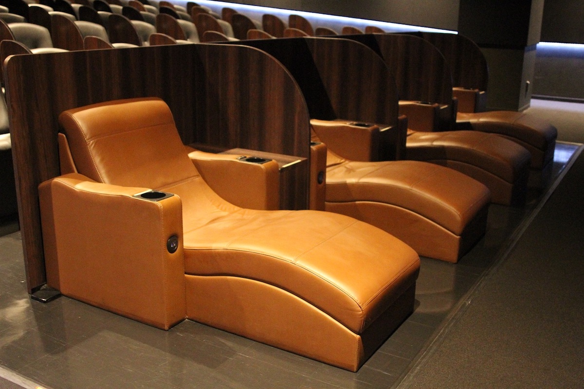 一般座席の「コンフォートシート」