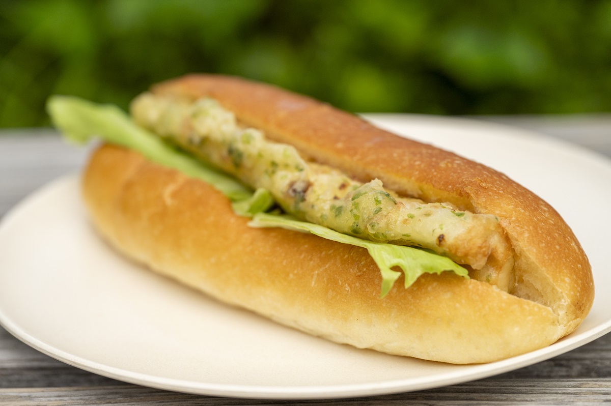 給食を思い出すレトロな味わいのちくわコッペ260円