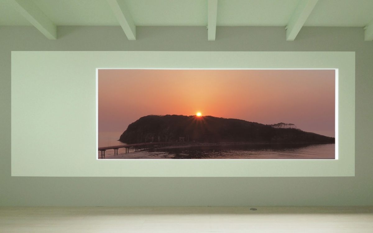 夏季には期間限定で夕陽を楽しむ特別企画も開催されます