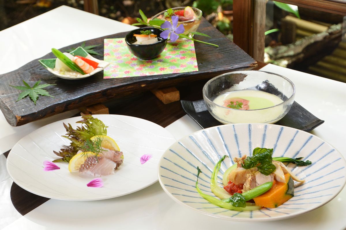 葉山コース4200円（内容は季節により異なります）