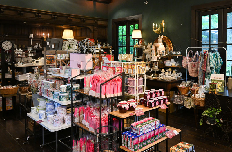 軽井沢レイクガーデン直営のショップ「Mary Rose」