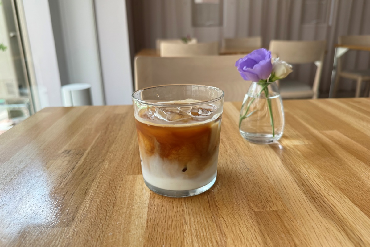 「アイスカフェラテ」600円