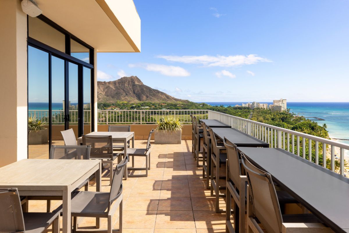 ツインフィン・ワイキキ