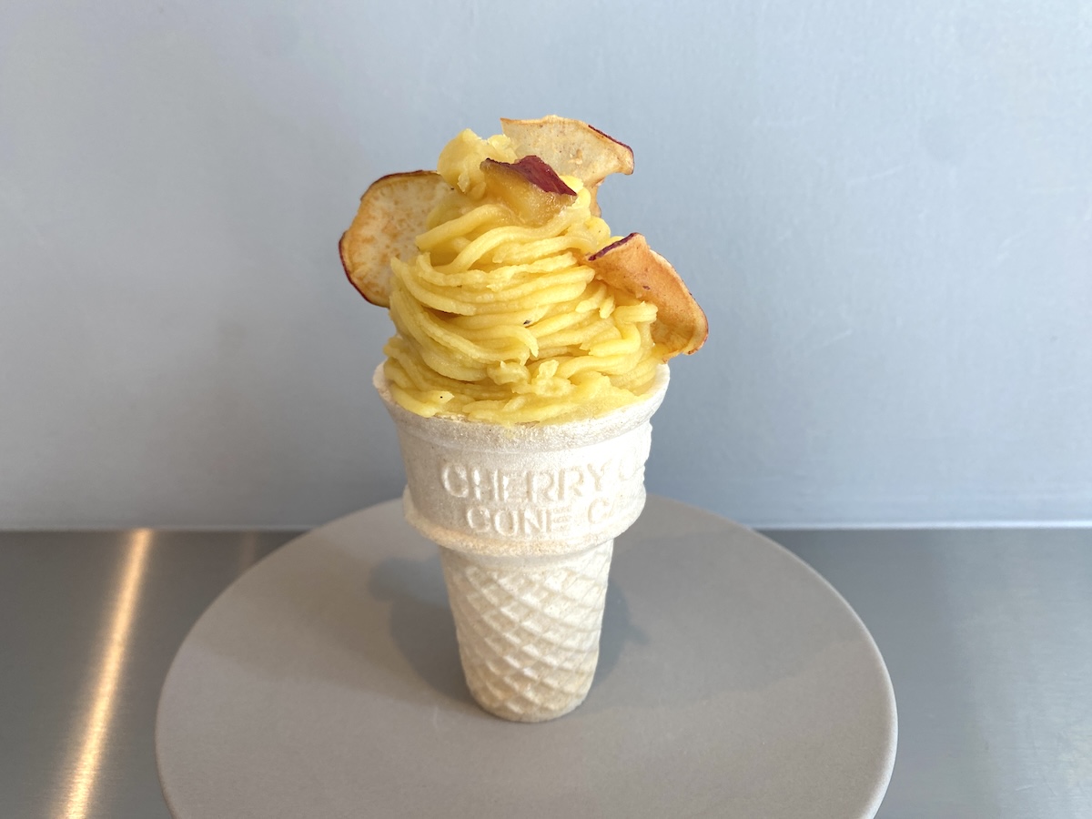 「蜜芋モンブランのソフトクリーム」