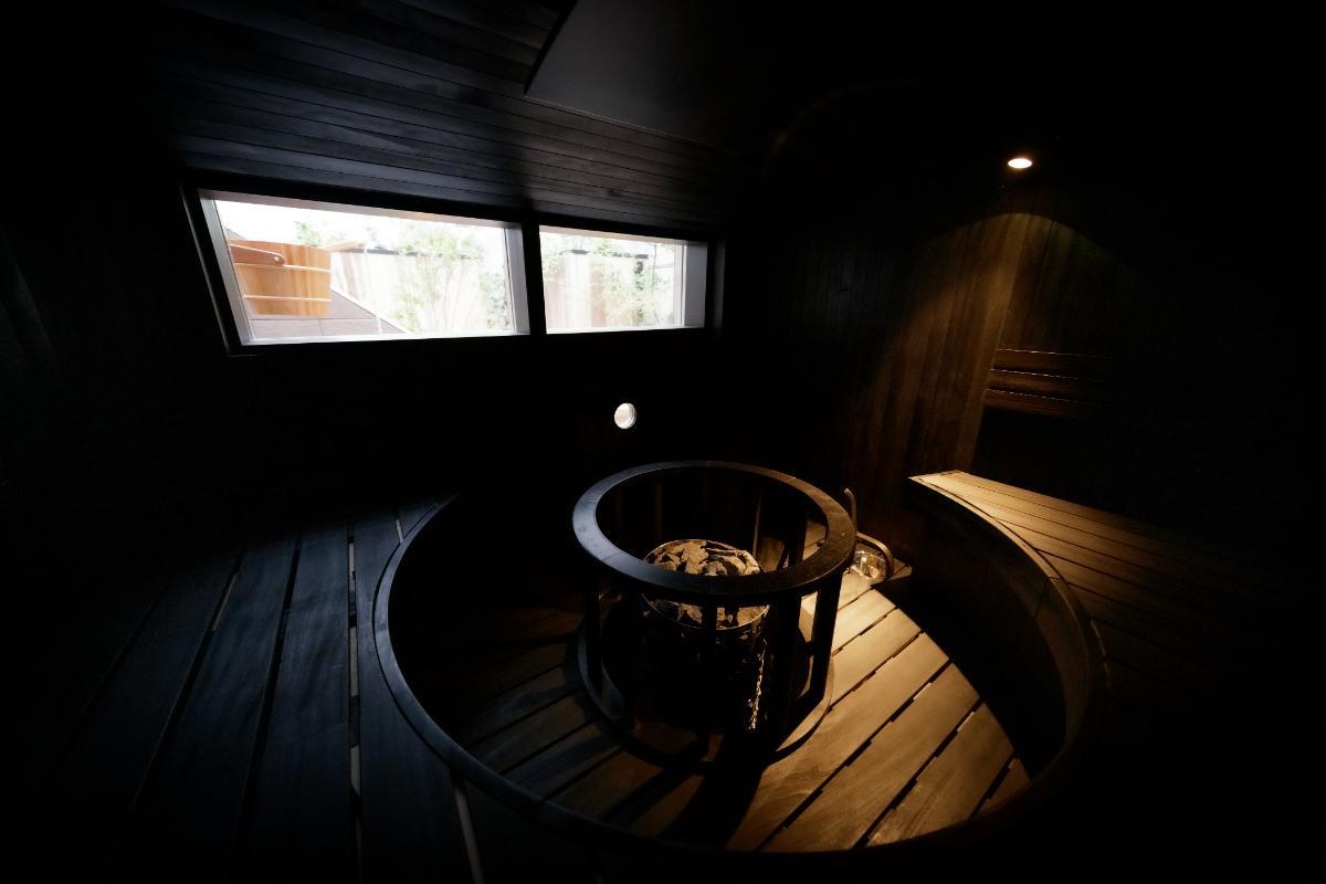 「TEETA SAUNA（ティータ サウナ）」テータは、フィンランド語でお茶という意味