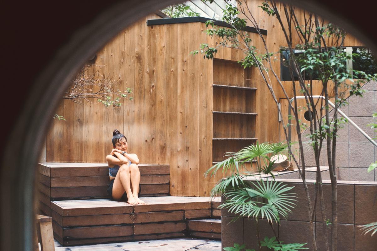 「WOODS」外気浴スペース