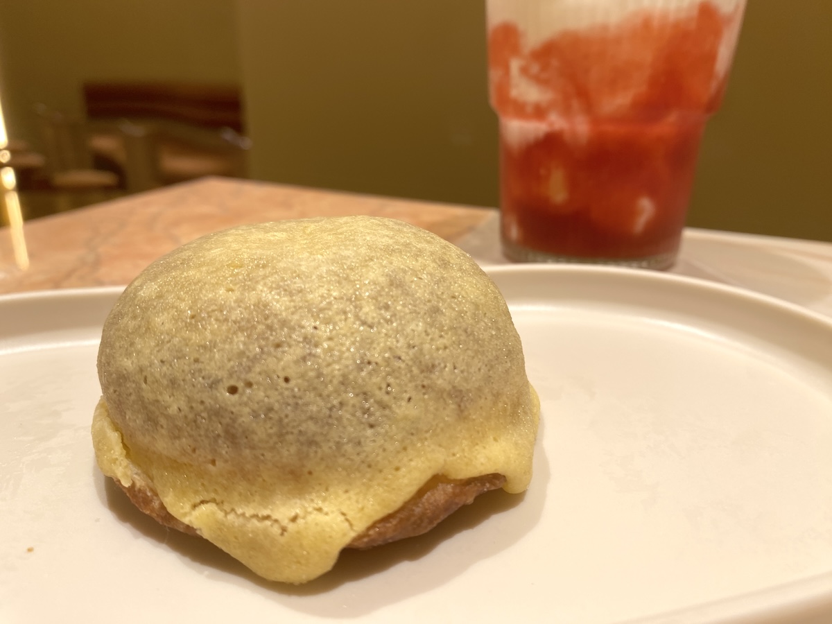 「生メロンパン」363円