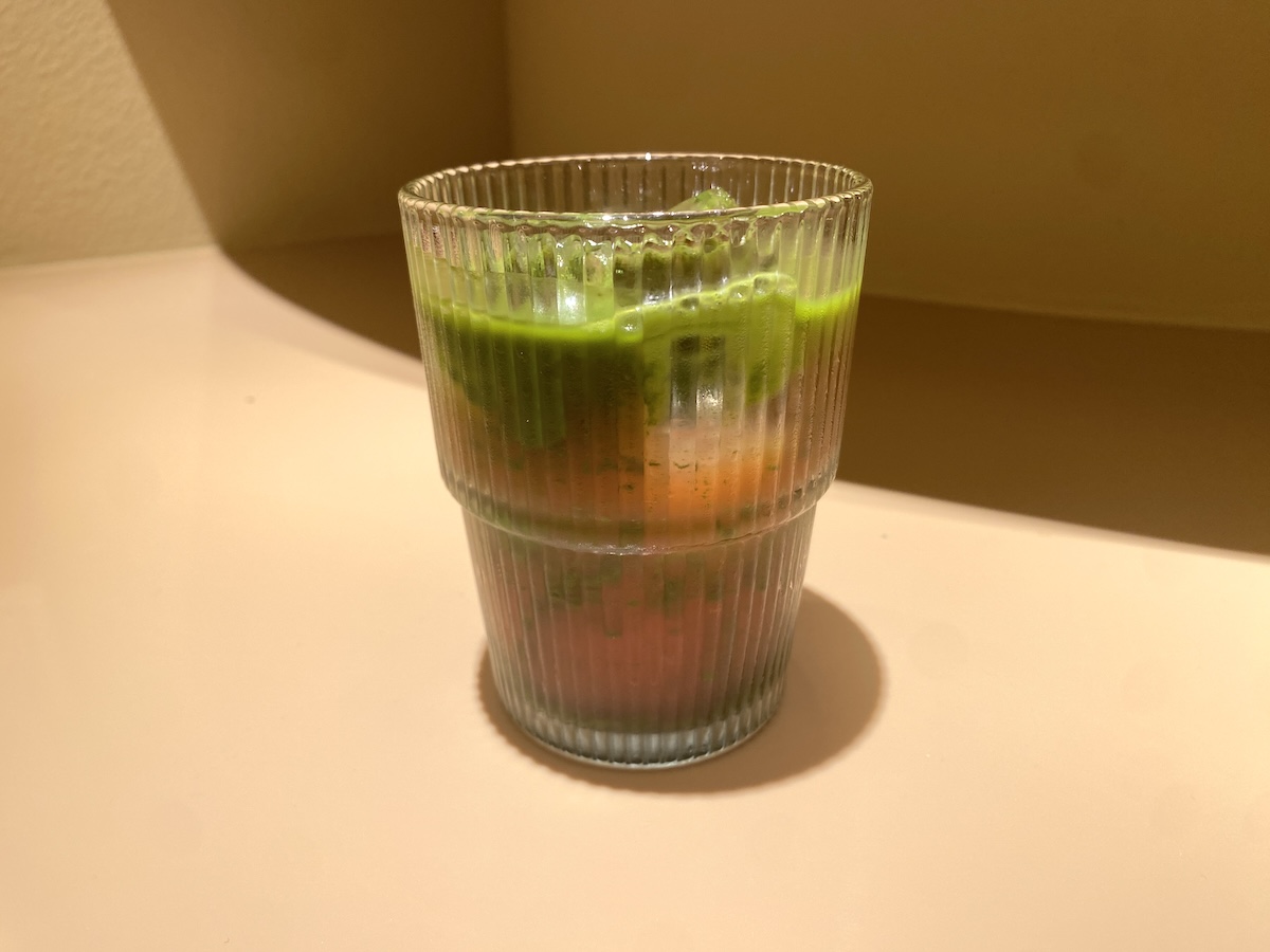 「ブラッドオレンジ抹茶」825円