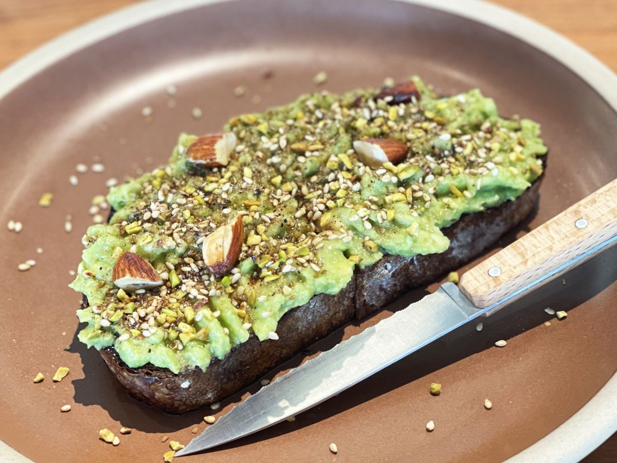 「アボカドデュッカトースト」1250円