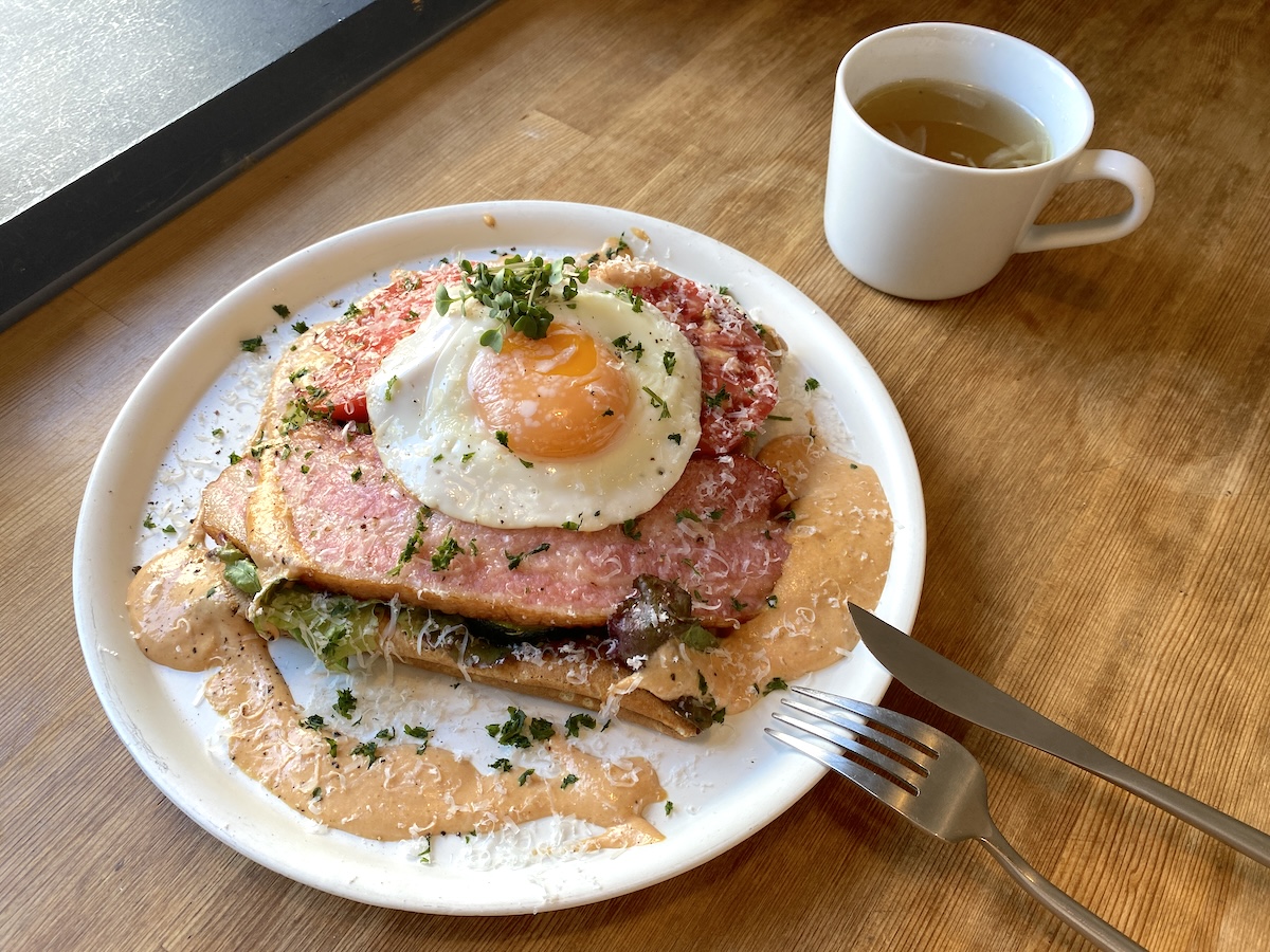 「Classic BLT ガレットフェンネル香る自家製オーロラソース」1780円