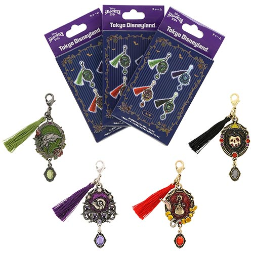 ※全4種　1箱で全種揃えられる「チャームセット」4000円もあります