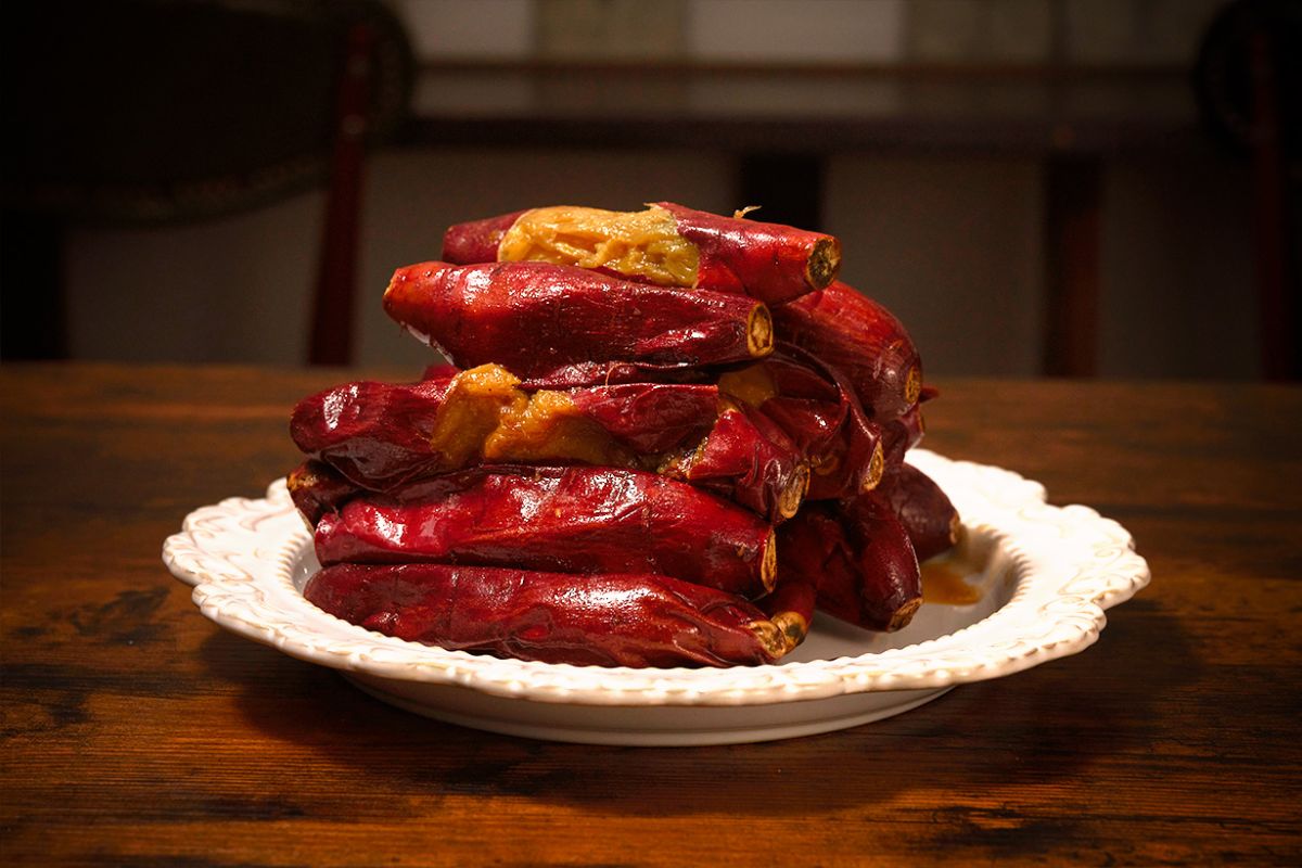 美しい「金蜜芋のやきいも」正規品。不揃い品は形は揃っていないが味は正規品と同じ