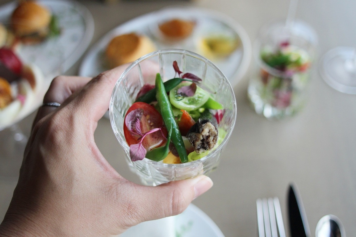 レモンドレッシングでいただく、さっぱりとしたニース風のサラダ