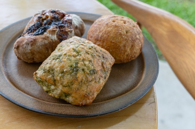 PLOUGHMANS LUNCH BAKERY