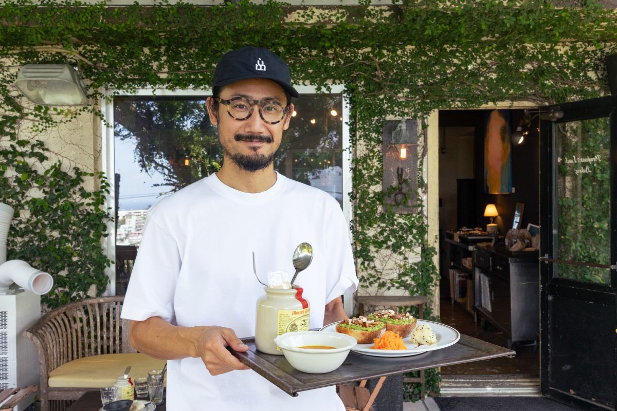 PLOUGHMANS LUNCH BAKERY