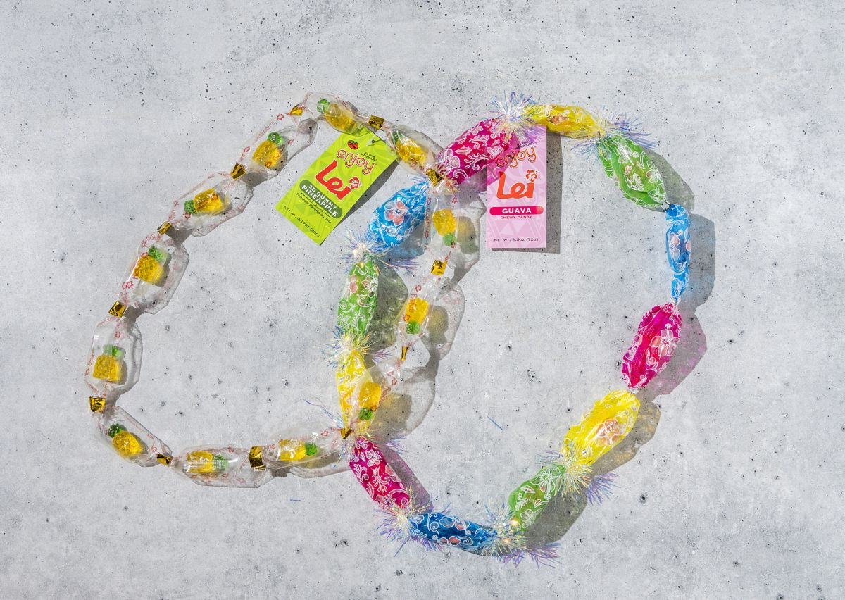 「キャンディレイ」左から：パイナップルグミ$6.99、グアバチューイングキャンディ$4.99