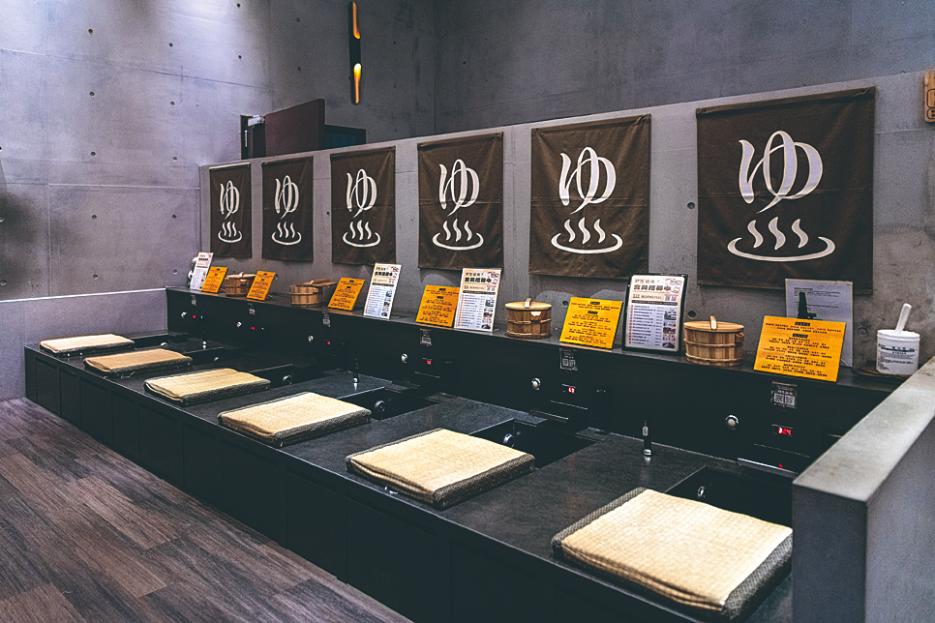 日本の禅を取り入れた足湯スペース