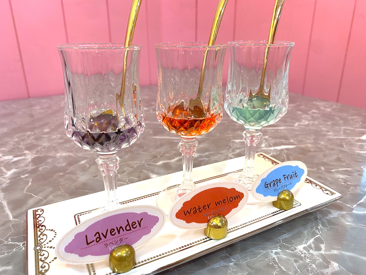 写真左から「ラベンダー」、「ウォーターメロン」、「グレープフルーツ」
