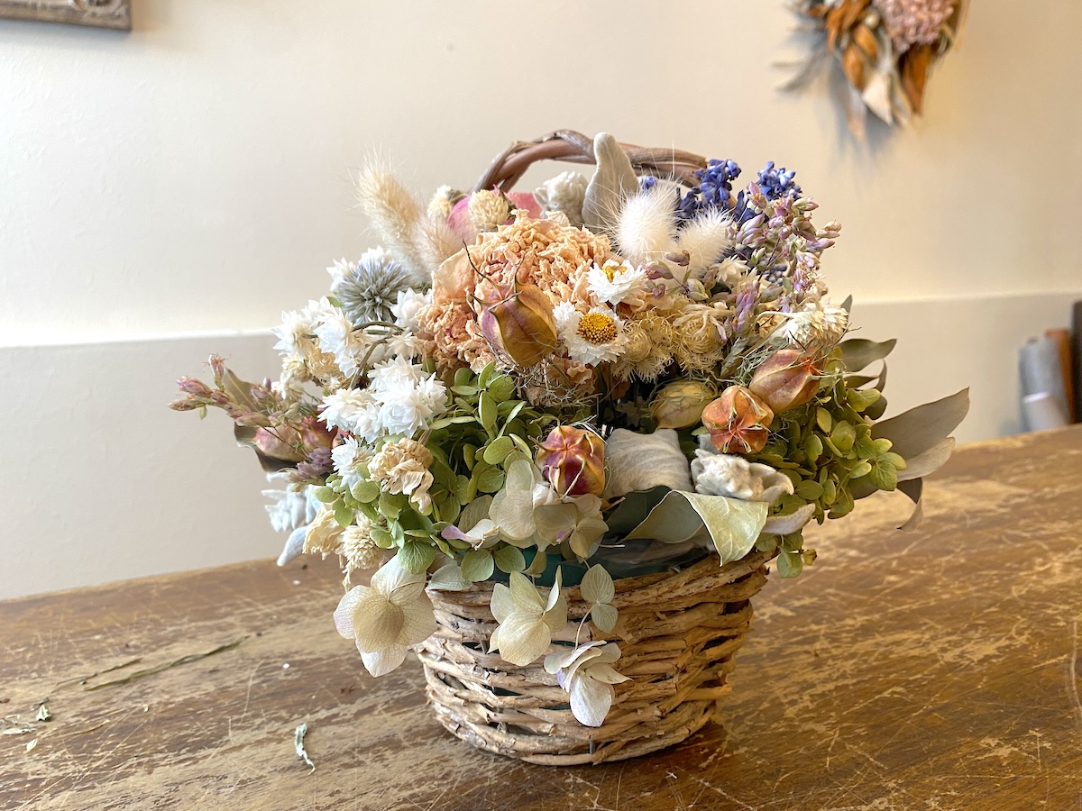 「ドライフラワーのアレンジメント」
