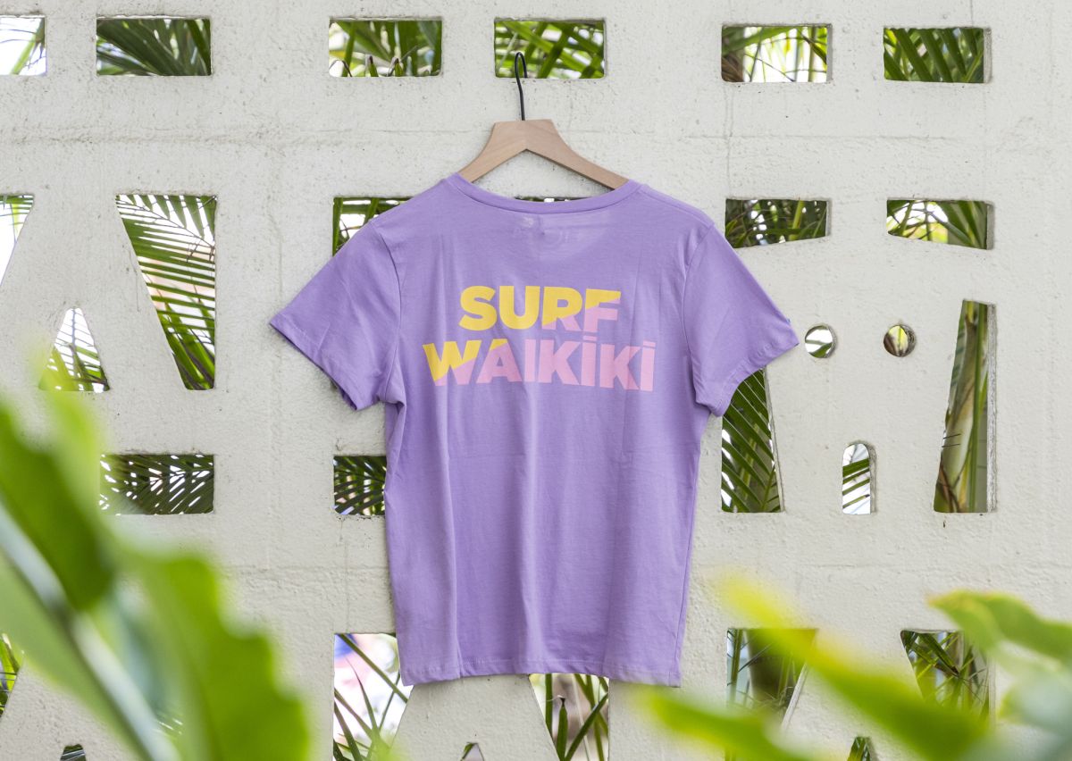 「サーフワイキキ Tシャツ」$45