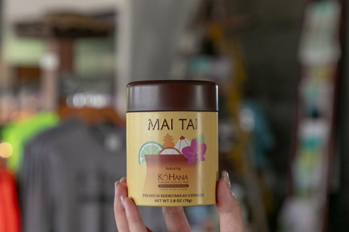 ホノルル・クッキー・カンパニーとコラボしたマカダミアナッツ・クッキー　＄8