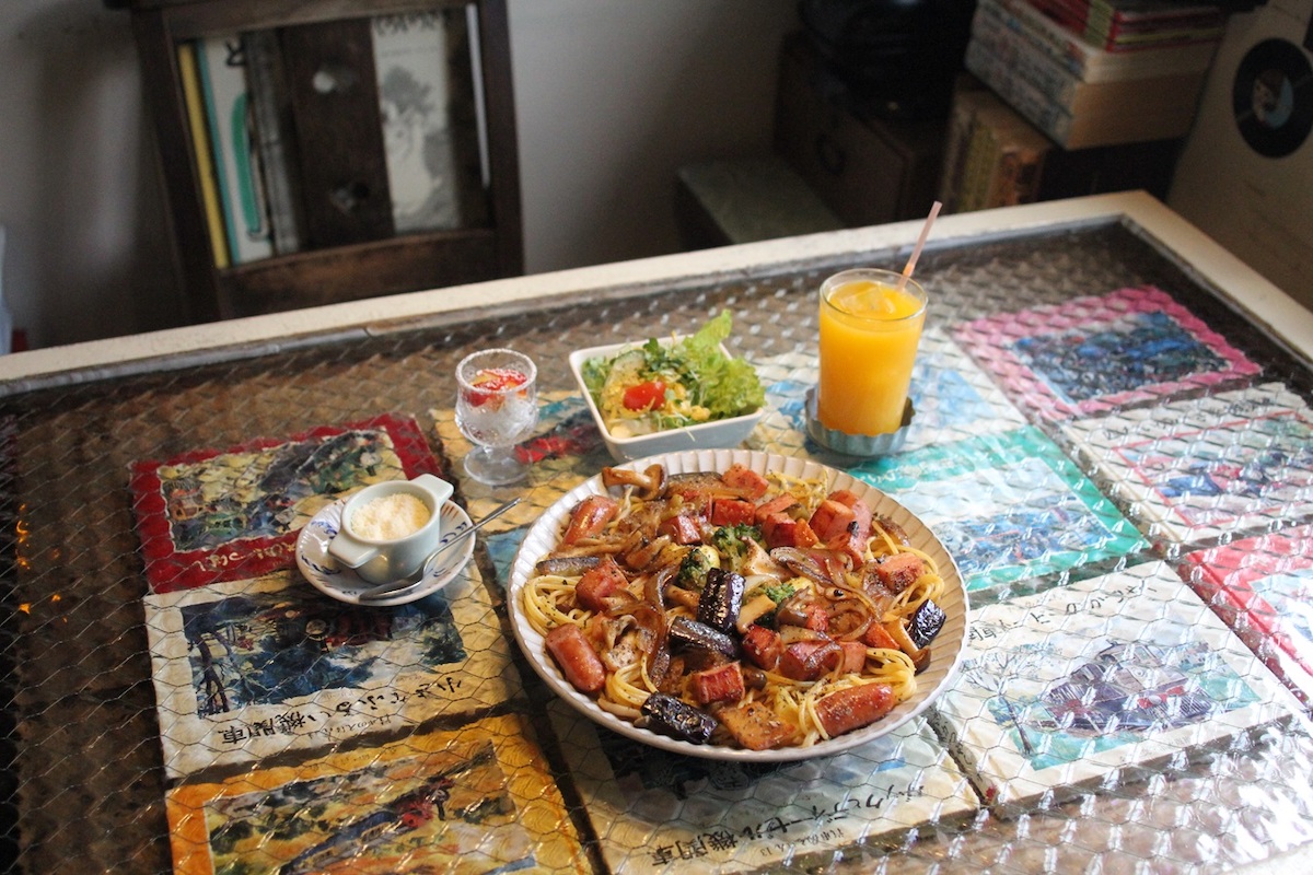 ワンダァカフェ