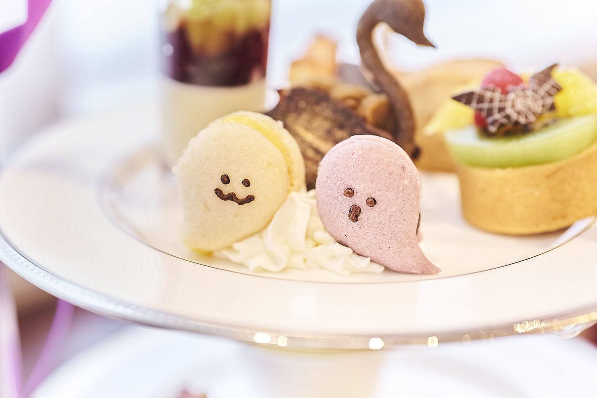 「おばけマカロン」