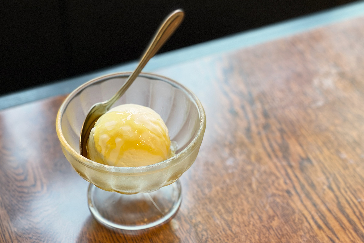 「石垣島産はちみつアイス」600円