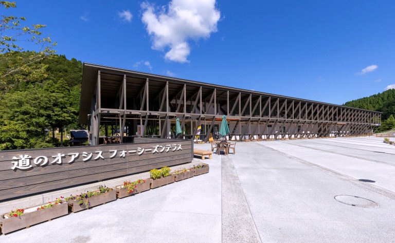 2024年4月にオープンした観光交流施設。福井県の観光情報も入手できます